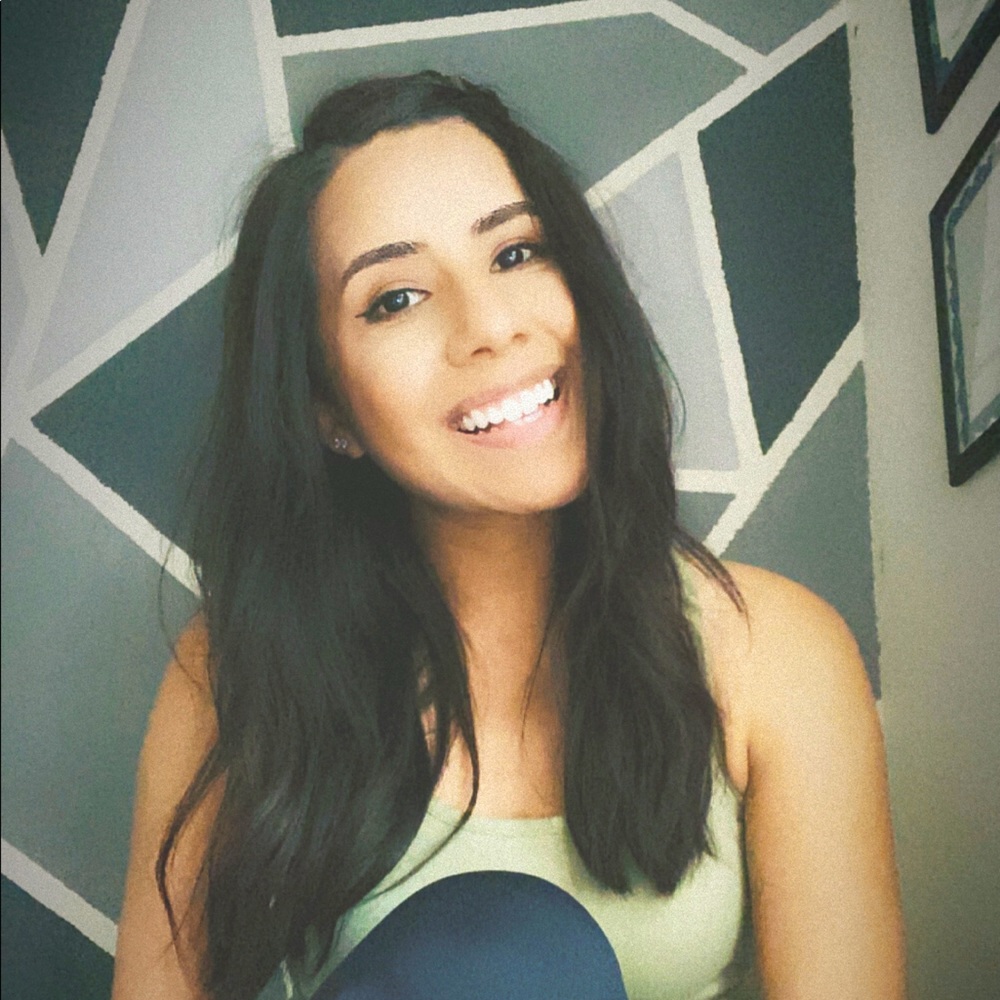 Meet your Posher, Raquel